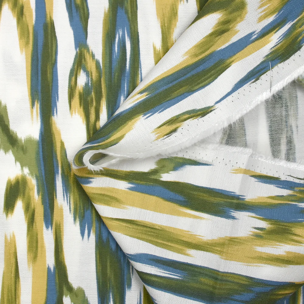 Crêpe viscose imprimé ondes abstraites vert et bleu fond blanc - Image 5