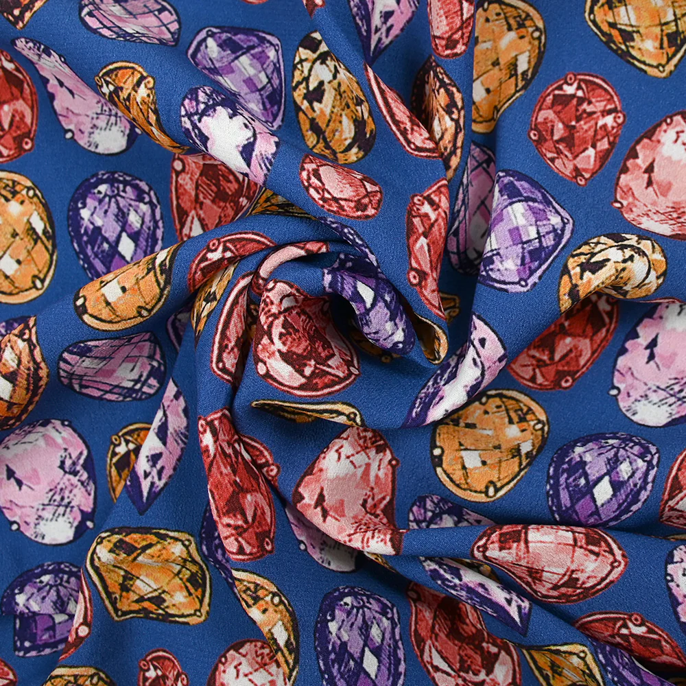 CrĂȘpe viscose imprimĂ© pierre prĂ©cieuse fond bleu roi - Image 2