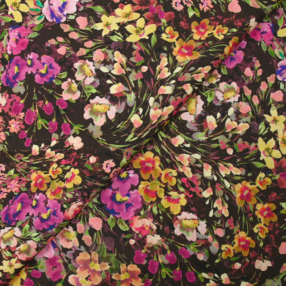 Crêpe viscose imprimé printemps en fleurs fond marron - Image 4