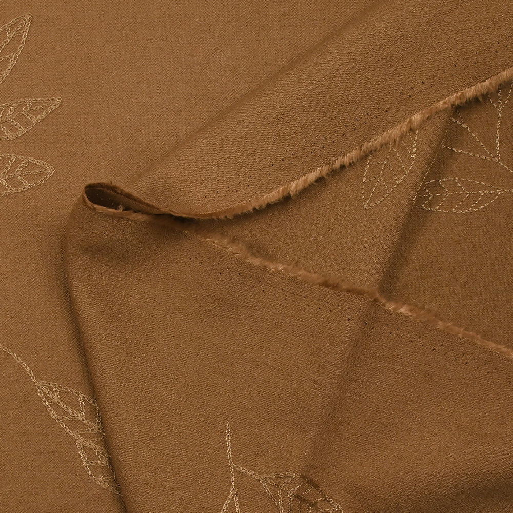 Crêpe viscose Lily brodé feuillage marron - Image 6