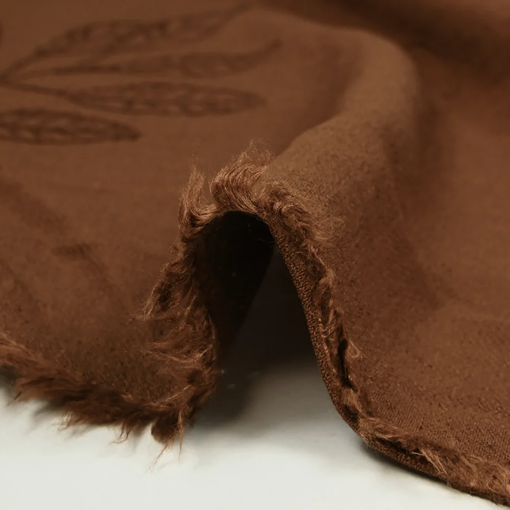 CrĂȘpe viscose Lily brodĂ© feuillage marron noisette - Image 7