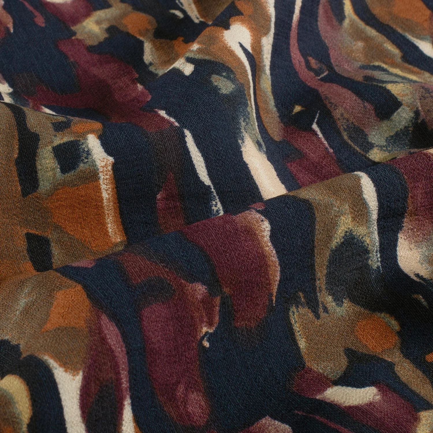 CrĂȘpe viscose ottoman imprimĂ© flaque violet fond marine - Image 3