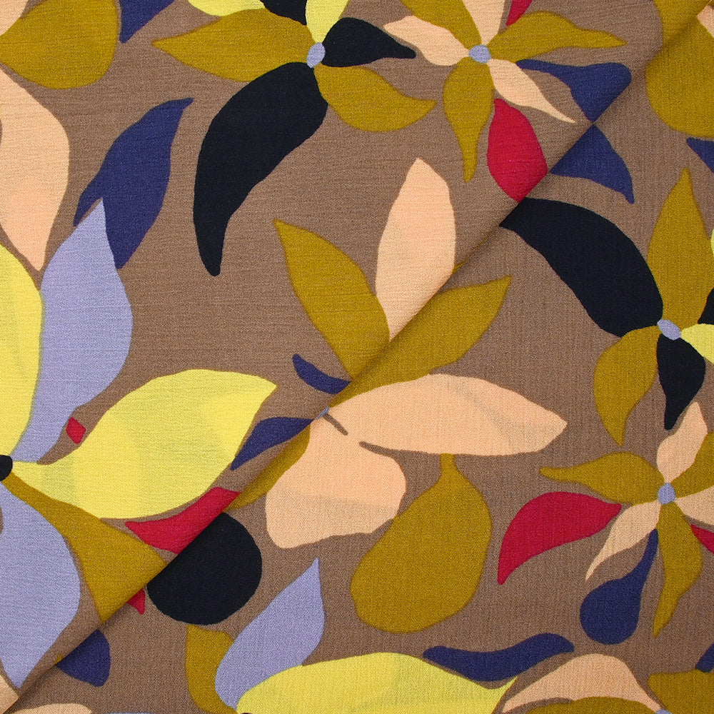 Crépon de viscose imprimé palette florale fond marron - Image 4