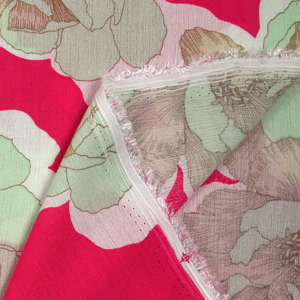 Crépon de viscose imprimé pivoine élégante fond framboise - Image 5