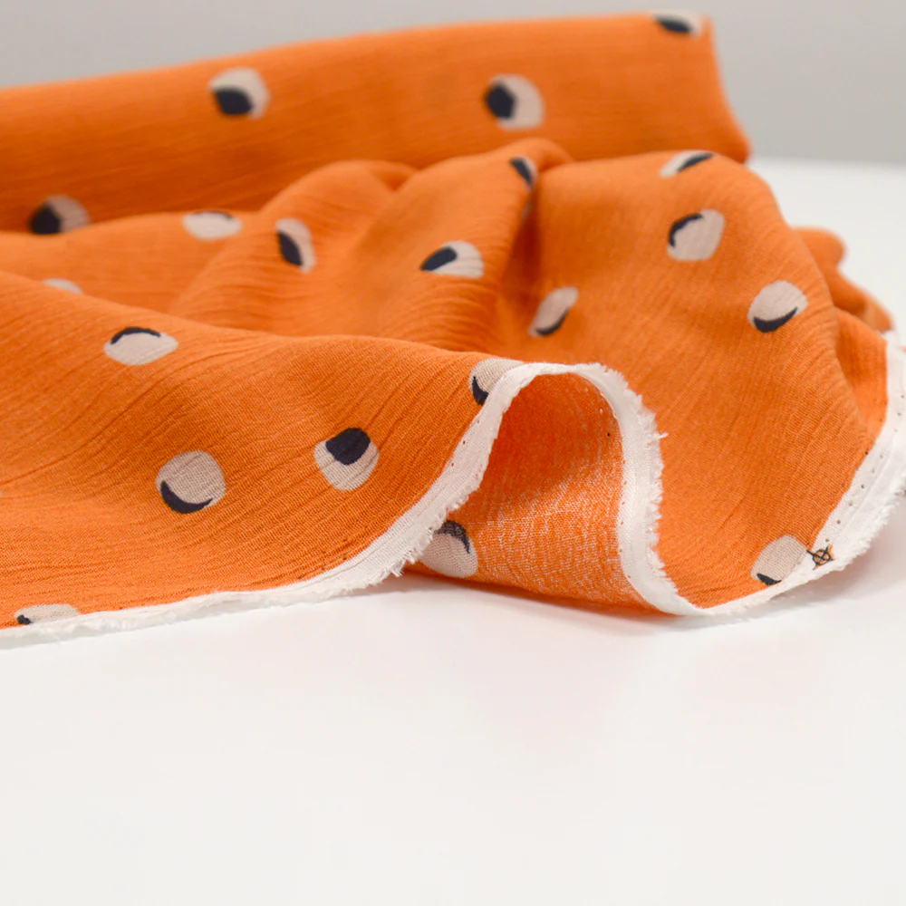 Crépon de viscose imprimé sphéricité fond orange - Image 5
