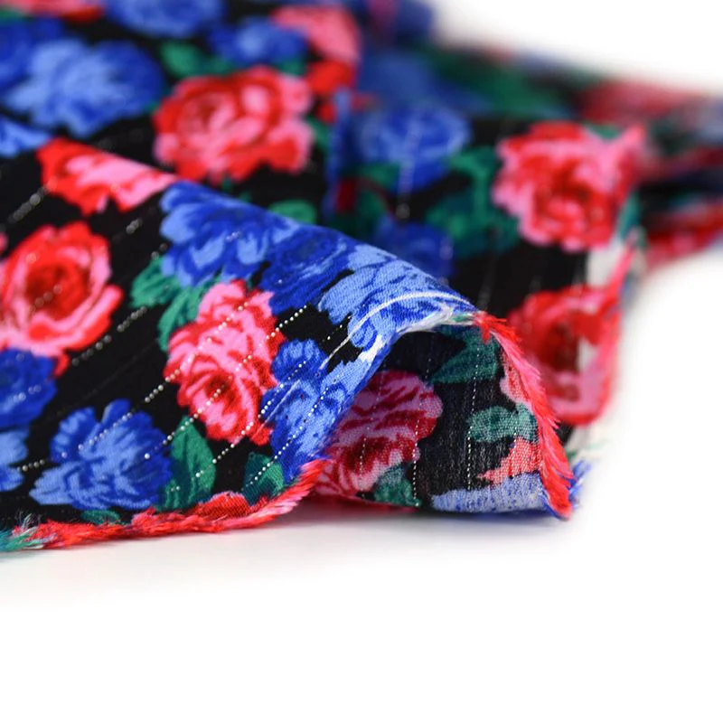 Crépon viscose lurex mes belles roses bleu fond noir - Image 5
