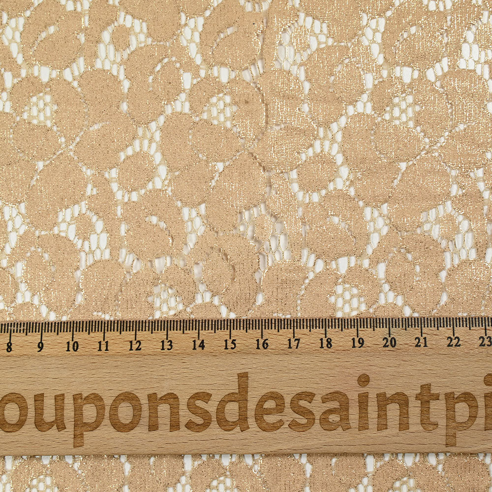 Dentelle fond beige rosé et irisé doré - Image 3
