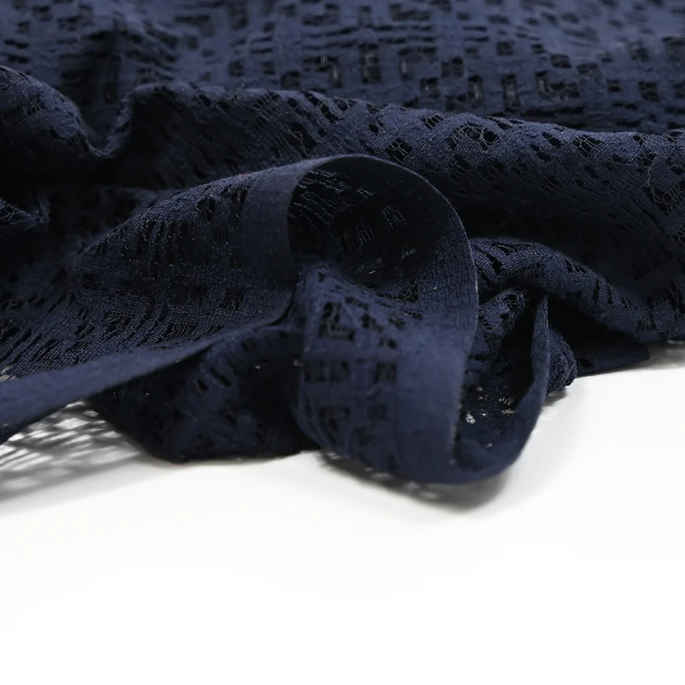 Dentelle polycoton Mariela bleu marine - Image 6