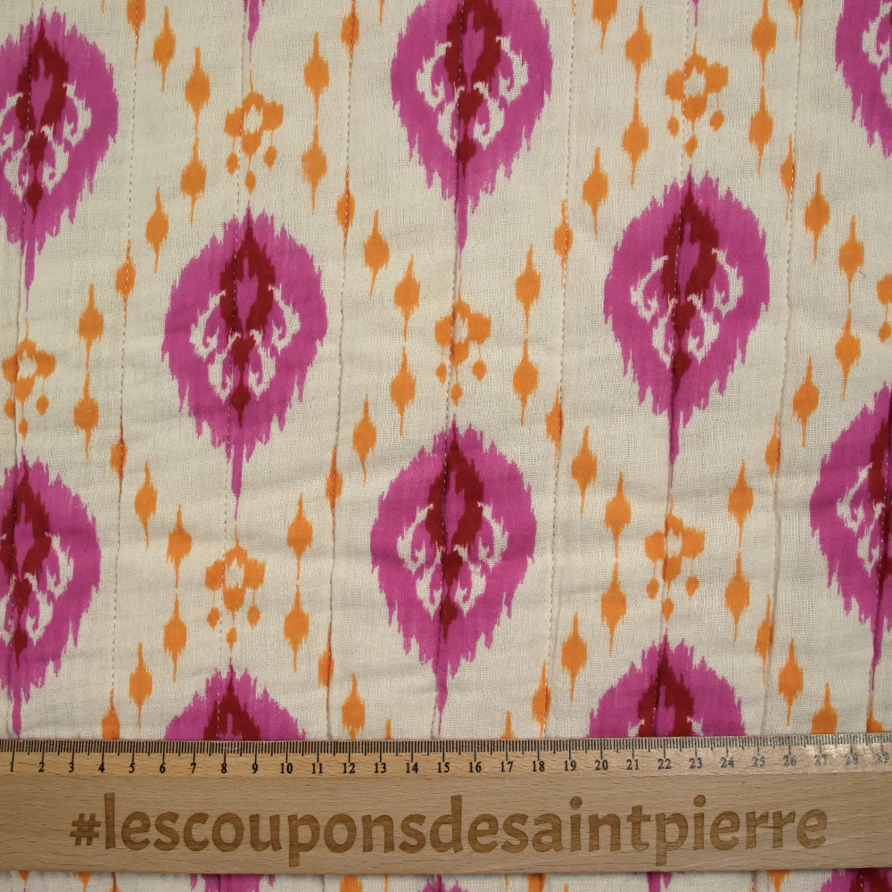 Double gaze matelassée double face indien Gurugram rose fond écru au mètre - Image 8