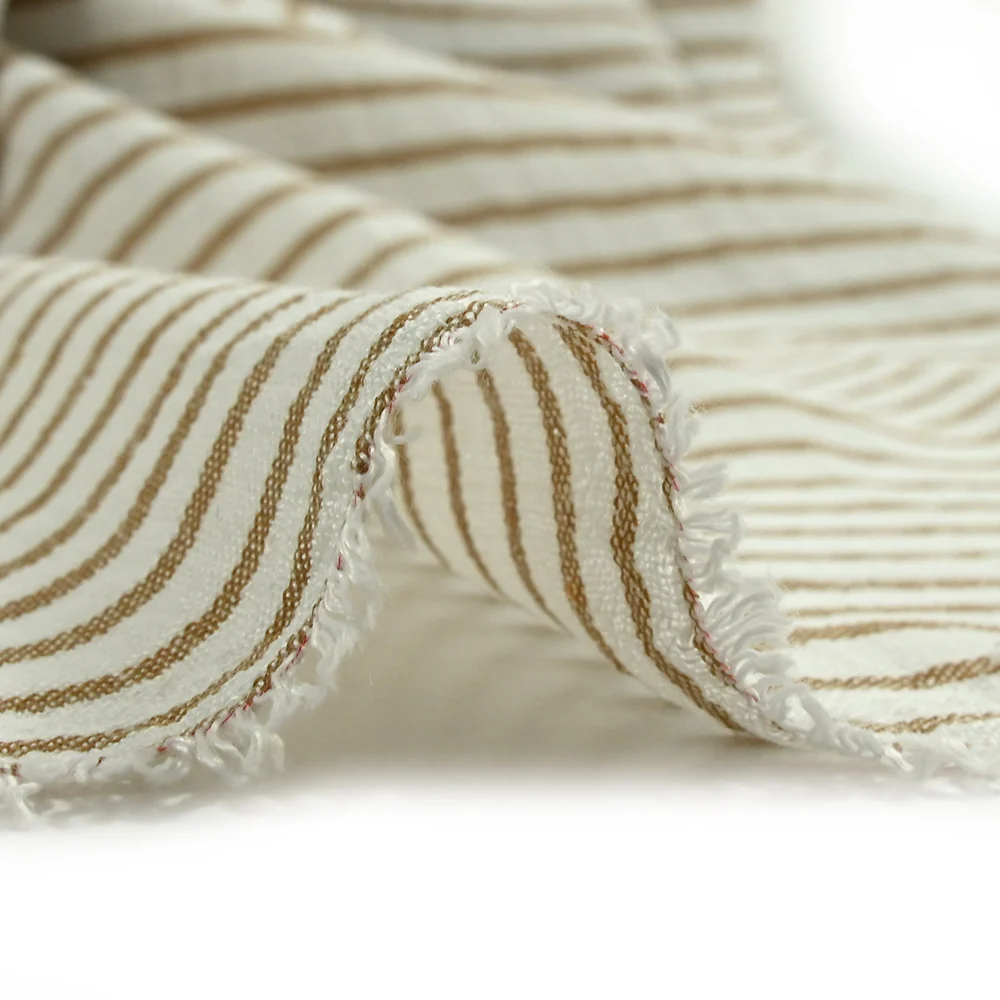Étamine de polyester fines rayures fond beige - Image 7