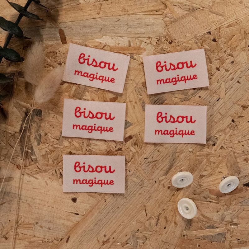 Étiquettes tissées  "Bisou Magique" x 5 - Image 3