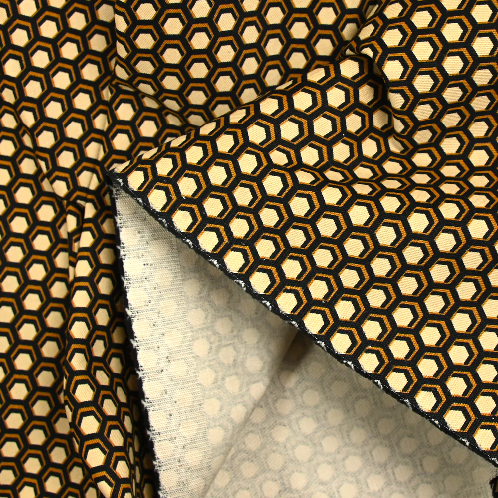 Gabardine de coton élasthanne hexagone beige et noir - Image 4