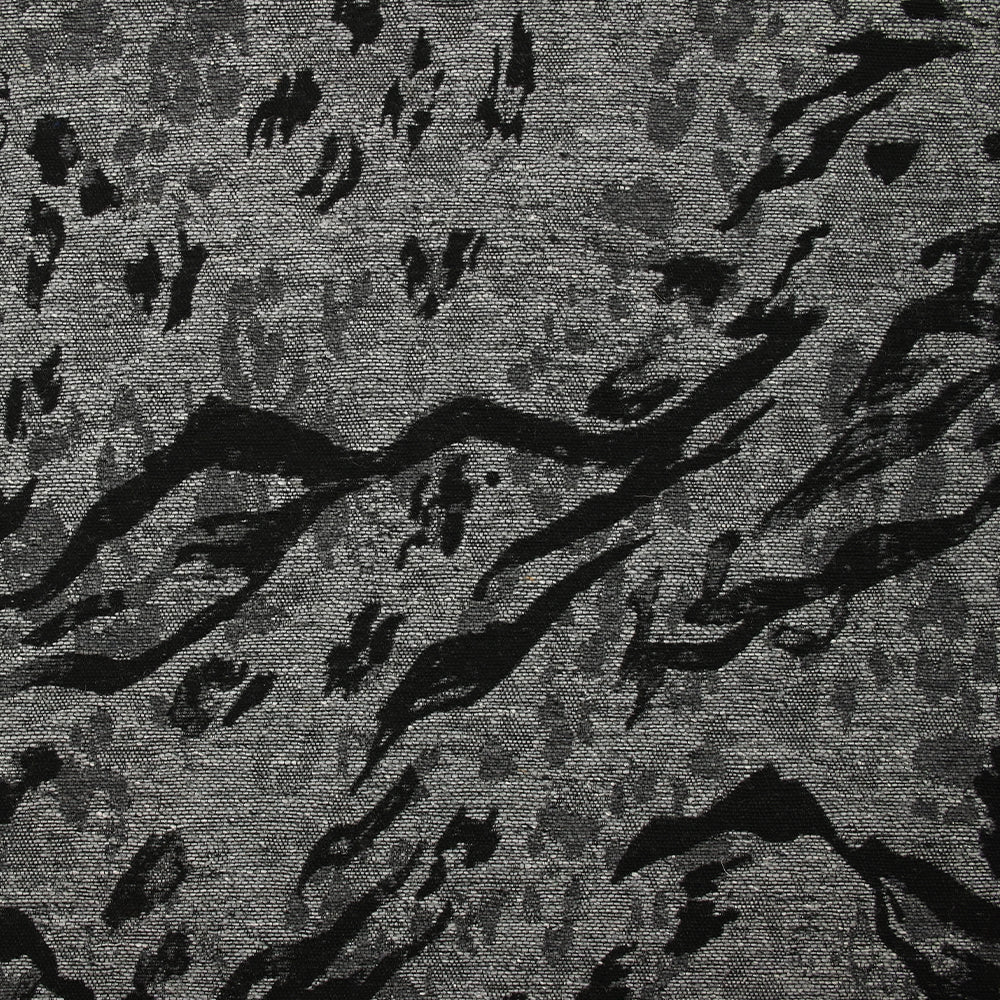 Jacquard de laine mélangée érosion animale noir et gris