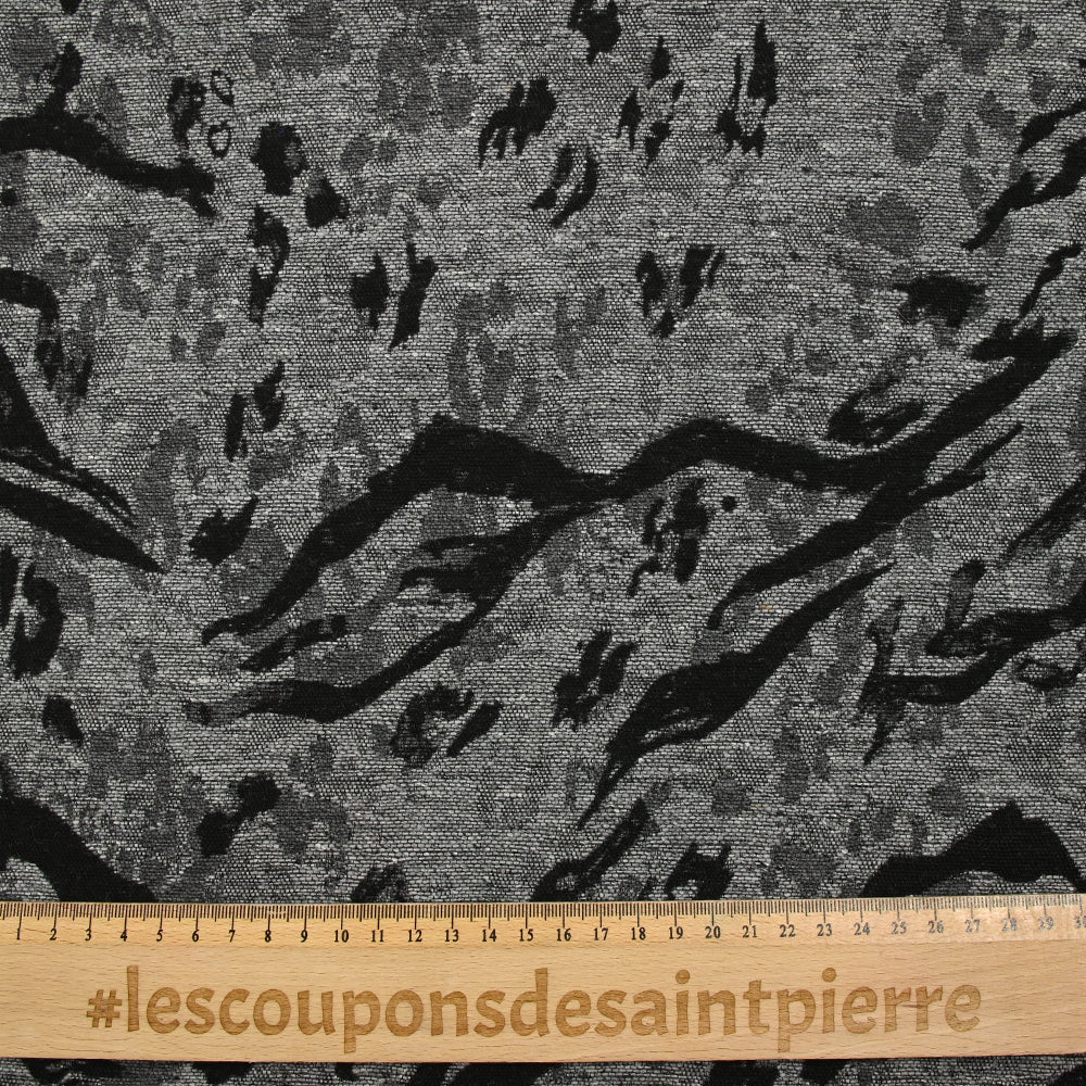 Jacquard de laine mélangée érosion animale noir et gris - Image 6