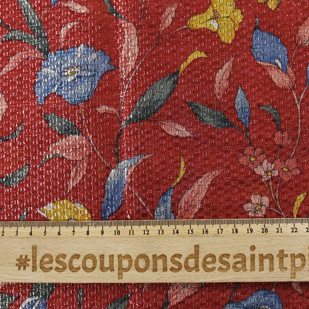 Jacquard polyester lamĂ© champĂȘtre fond rouge - Image 3
