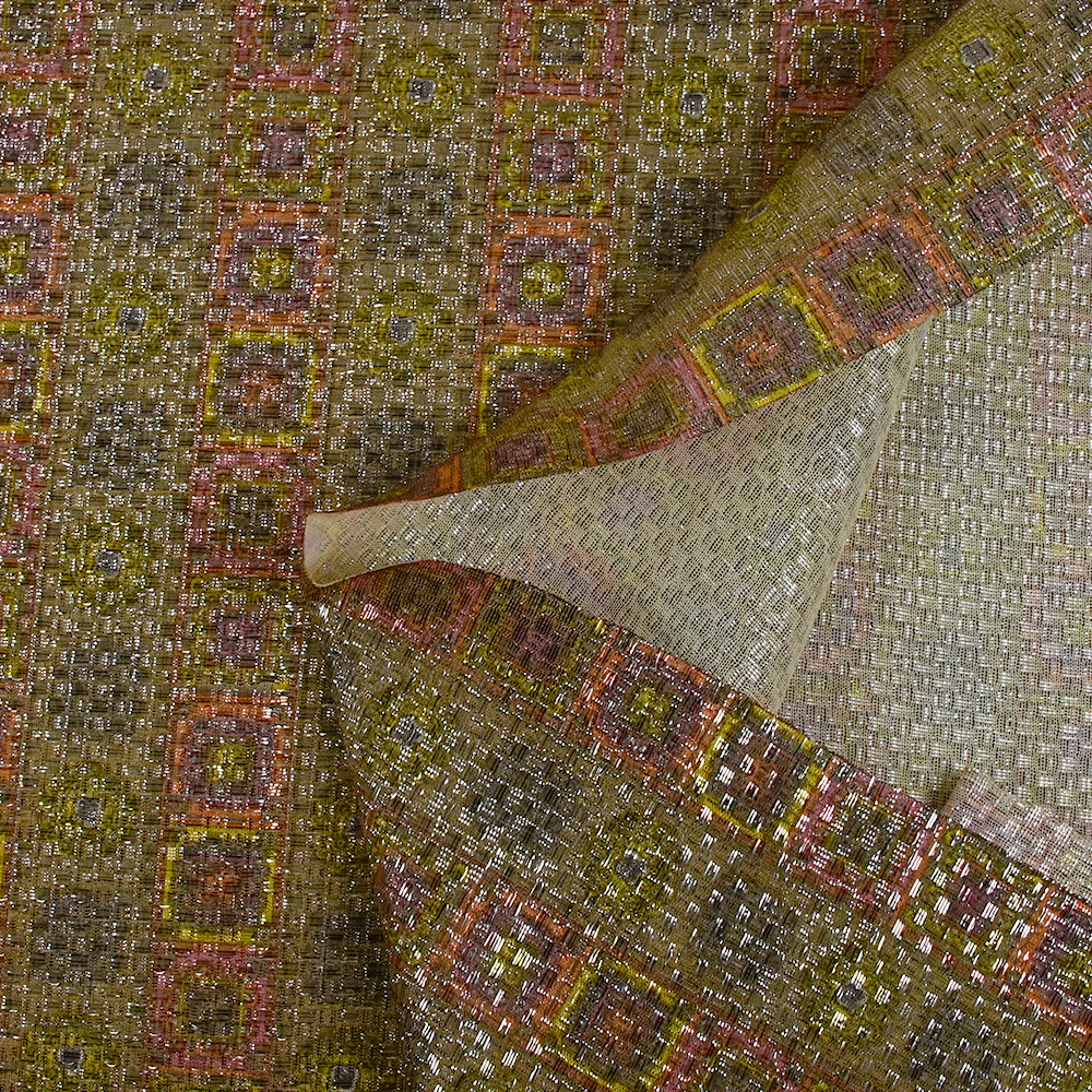 Jacquard polyester lamé frise de vinyls fond beige - Image 5