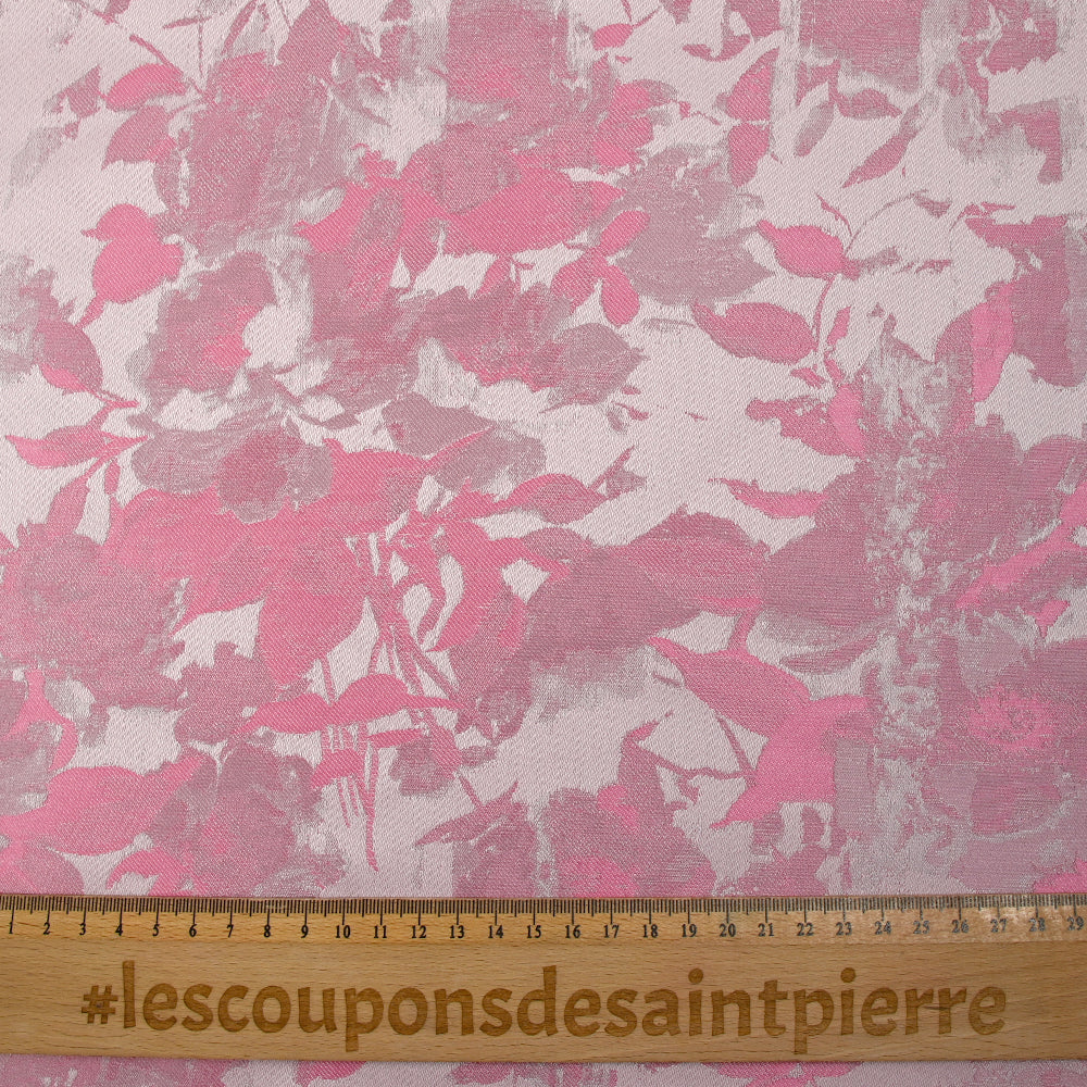 Jacquard satin de polyester champ de roses fond rose poudré - Image 3
