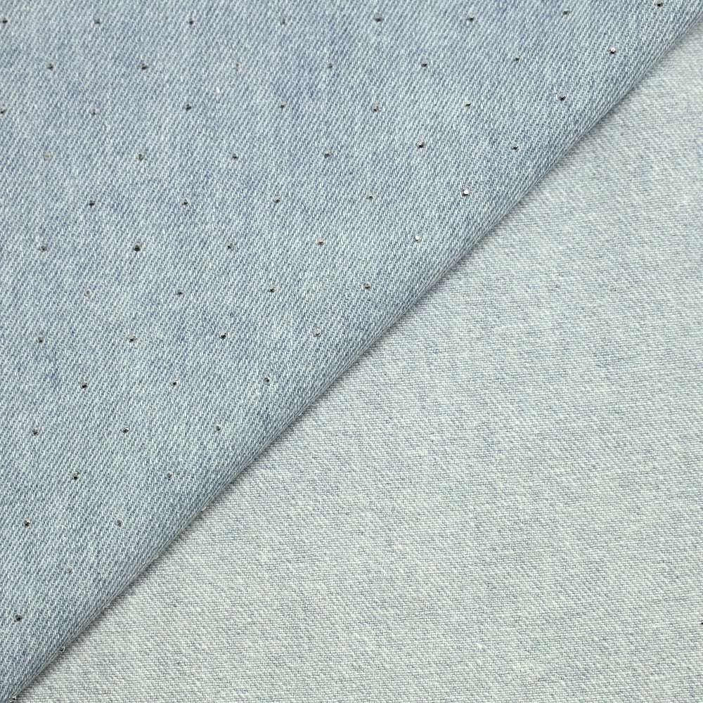Jean's coton orné de strass fond bleu clair