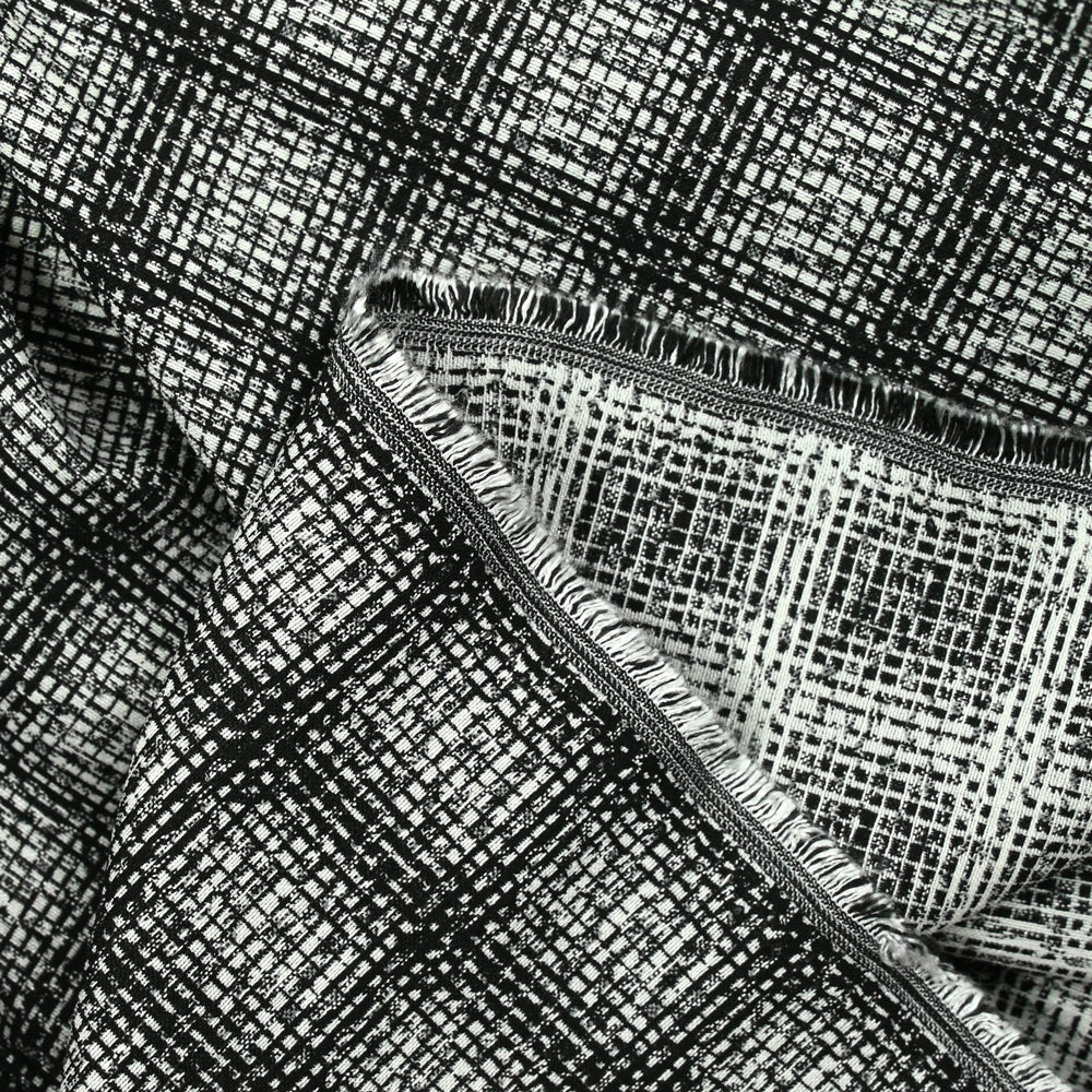 Jacquard polyviscose artistique fond noir - Image 4
