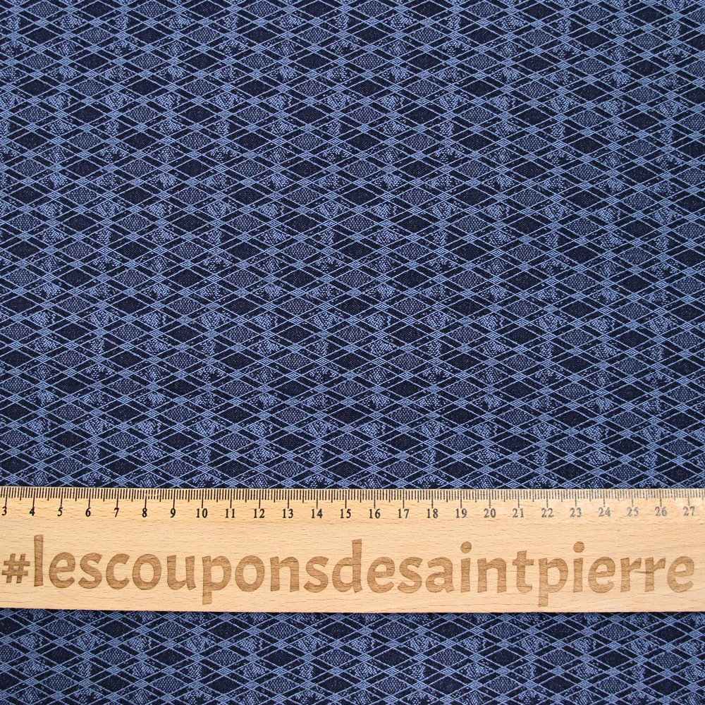 Jacquard polyviscose losange fond marine - Image 3