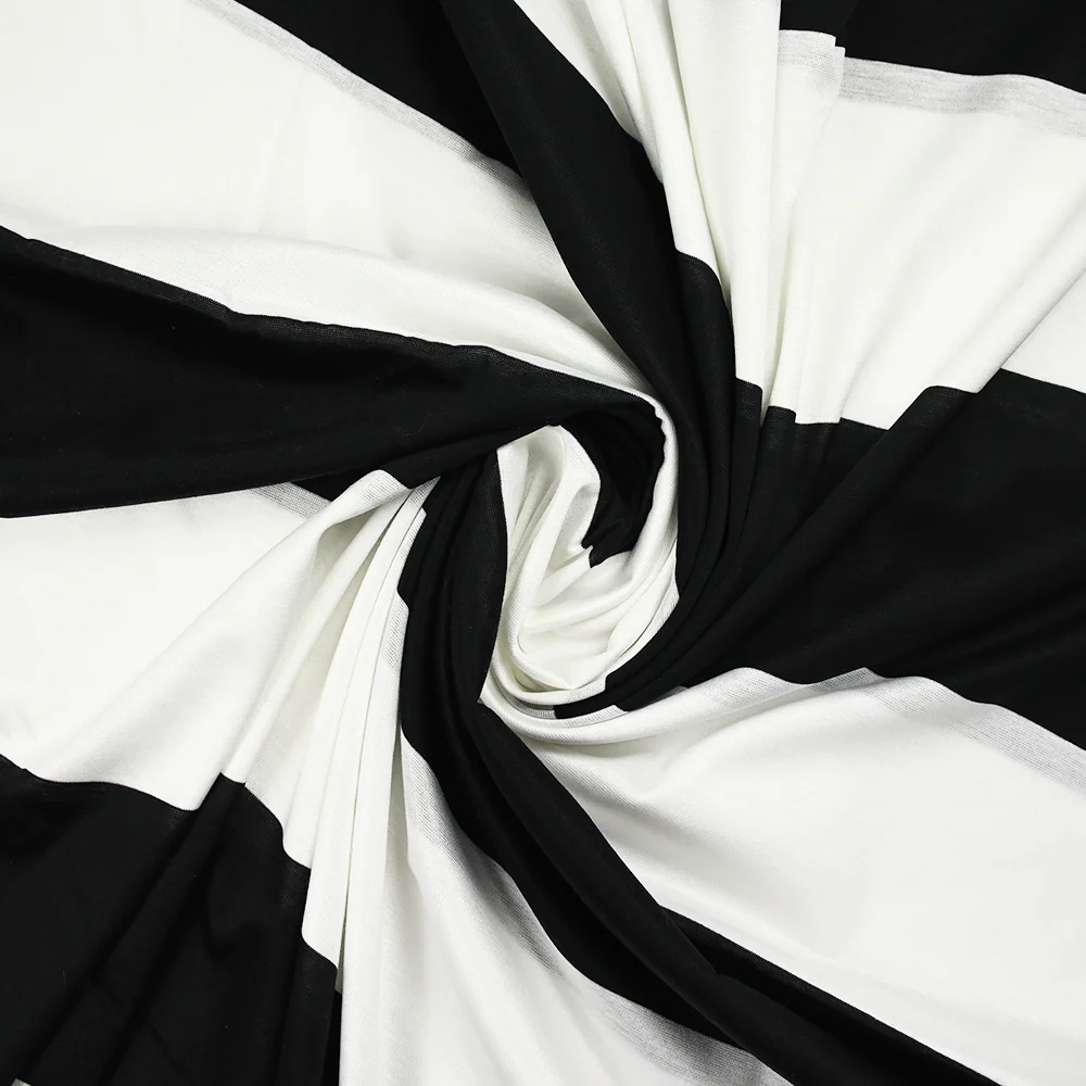 Jersey de coton tissé teint bande blanche et noire - Image 2