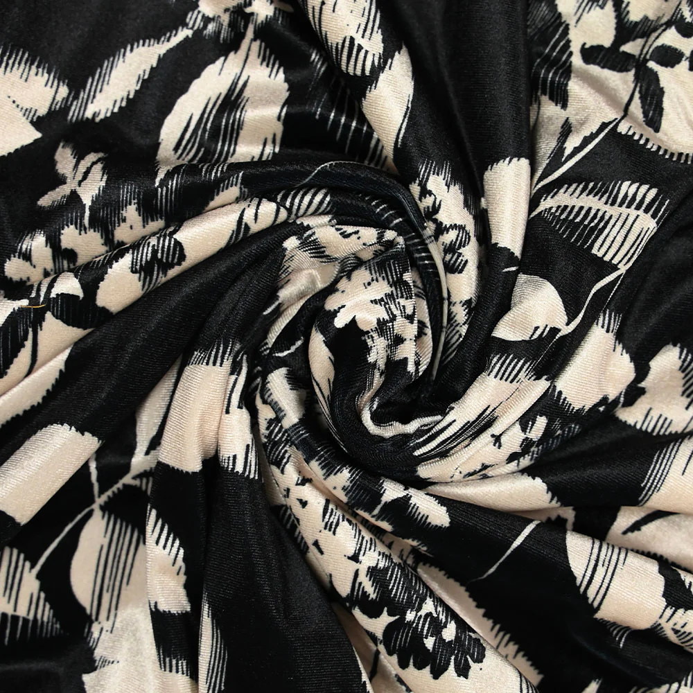 Jersey de velours ras imprimé feuille graphique noire fond ivoire - Image 2