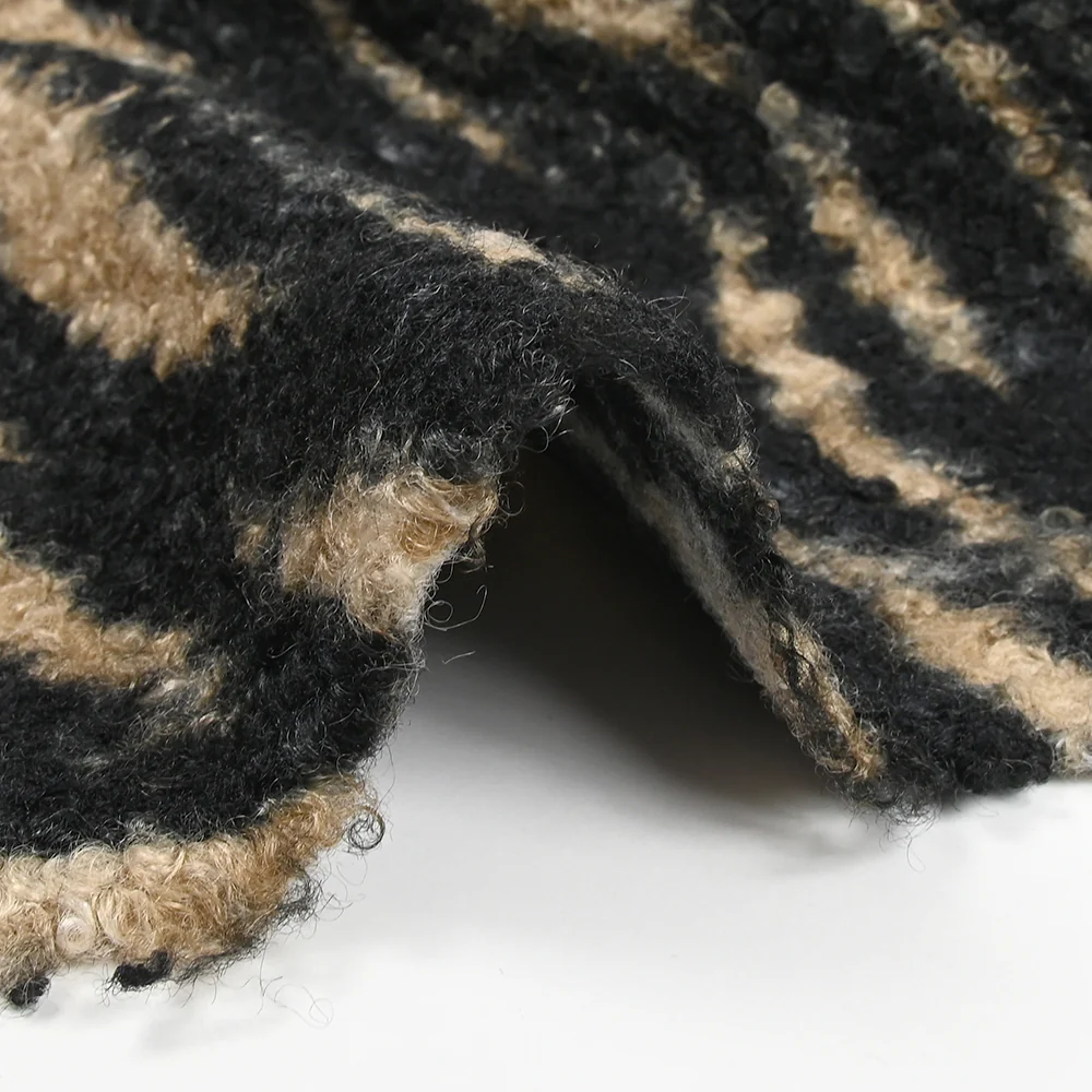 Lainage bouclette tigre beige et noir - Image 7