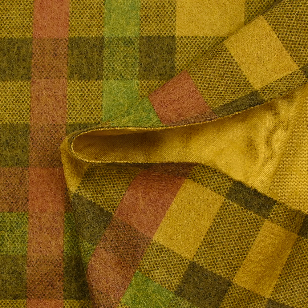 Laine mélangée à carreaux fond jaune - Image 5