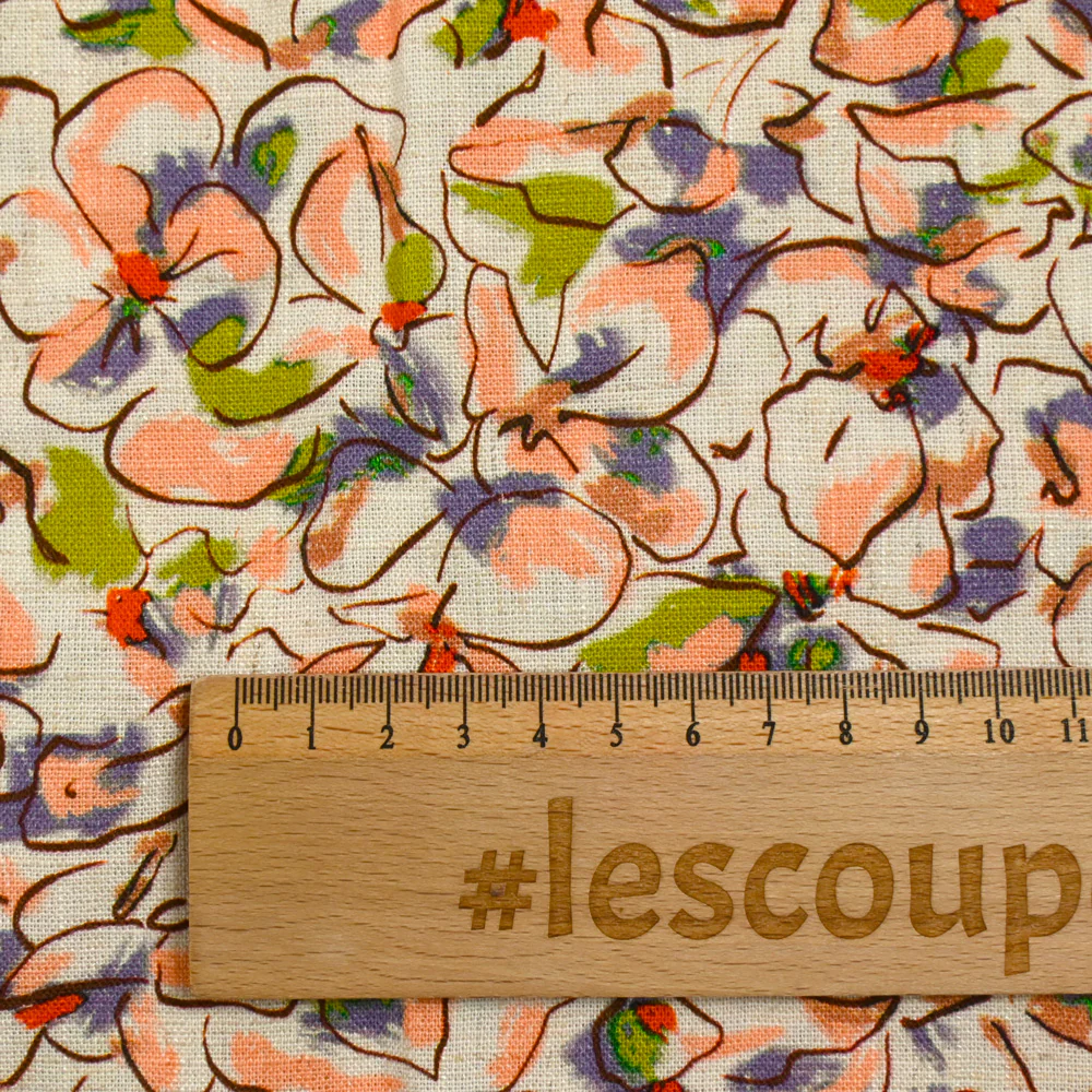 Lin viscose imprimé fleurs de pensées blush et violet fond écru - Image 3