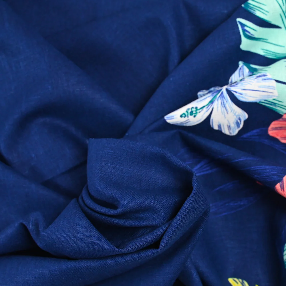 Lin viscose imprimé fleurs en base fond marine - Image 2