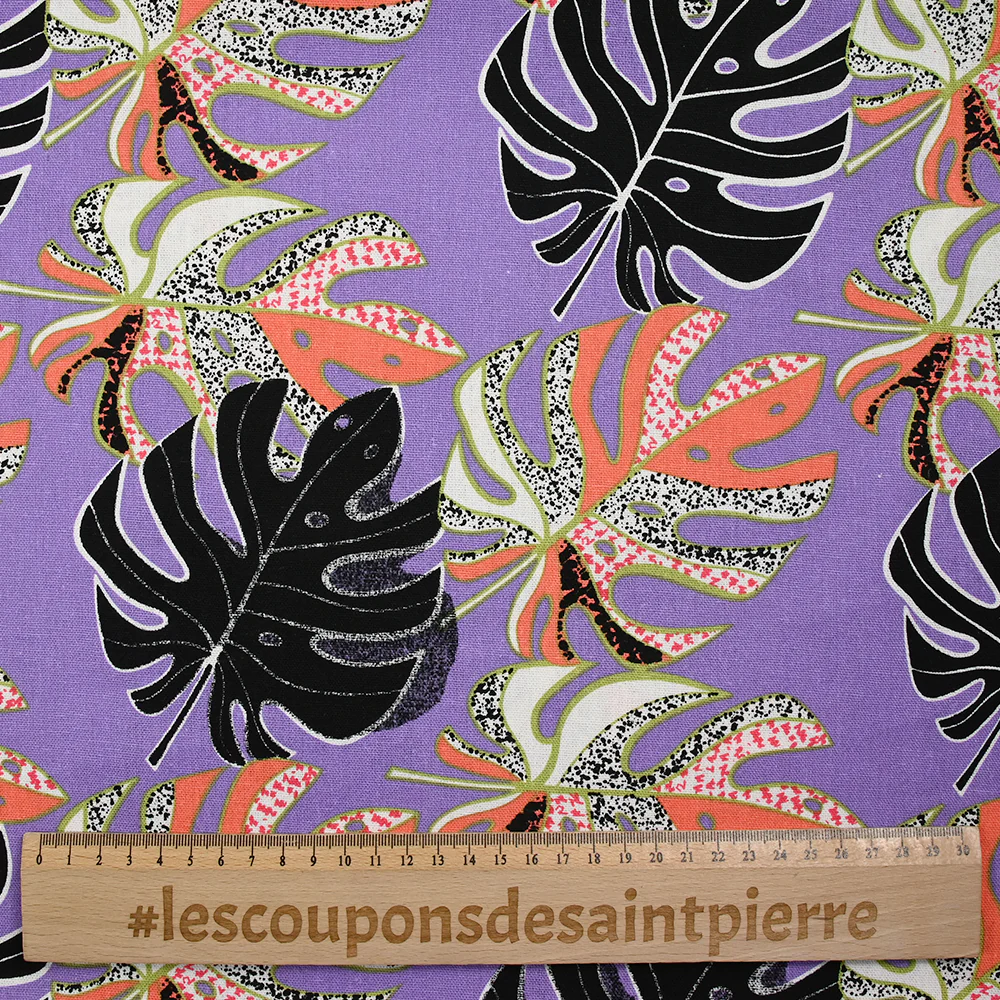 Lin viscose imprimé pluie de monsteras fond violet - Image 3