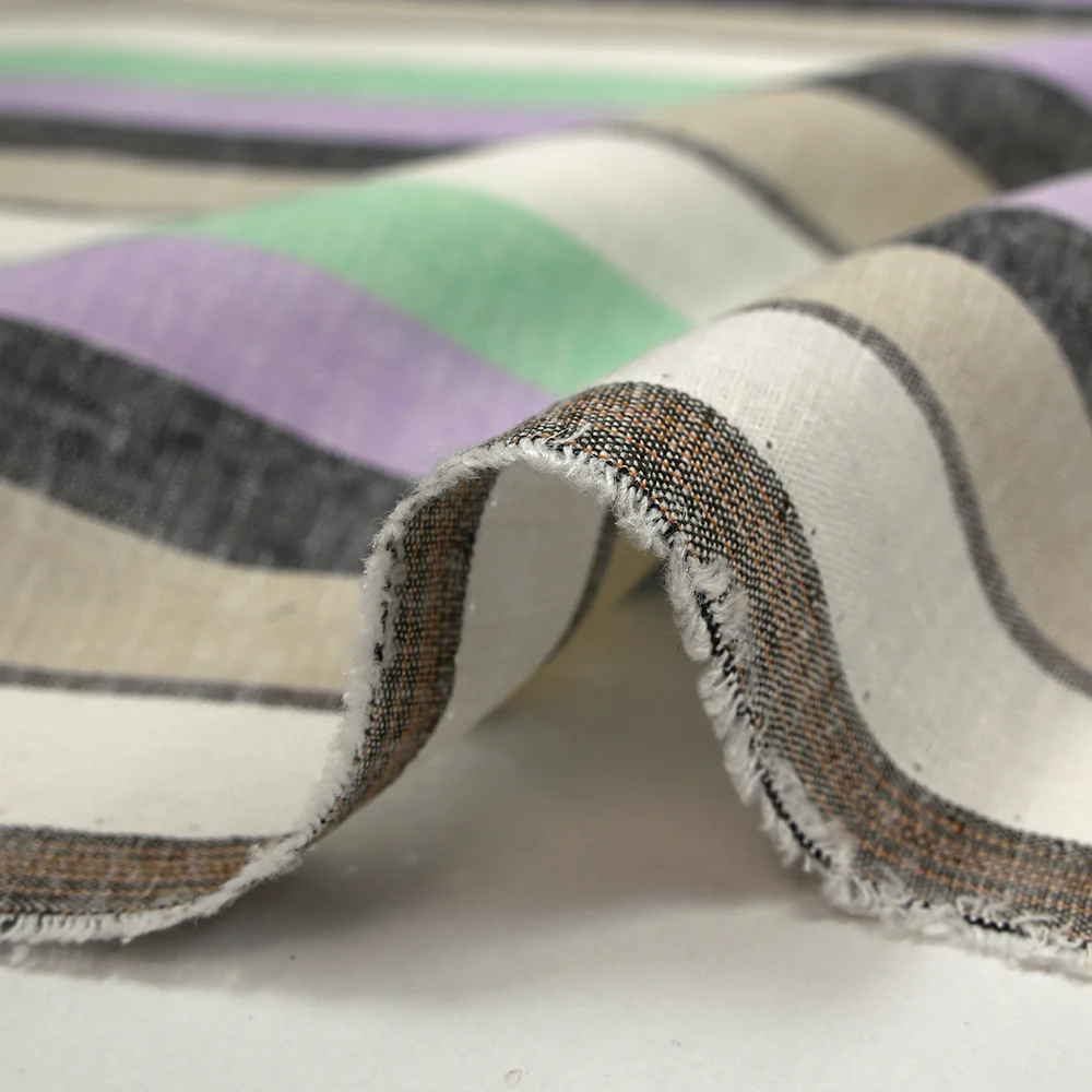 Lin viscose rayé vert d'eau, mauve et grège fond blanc cassé - Image 7