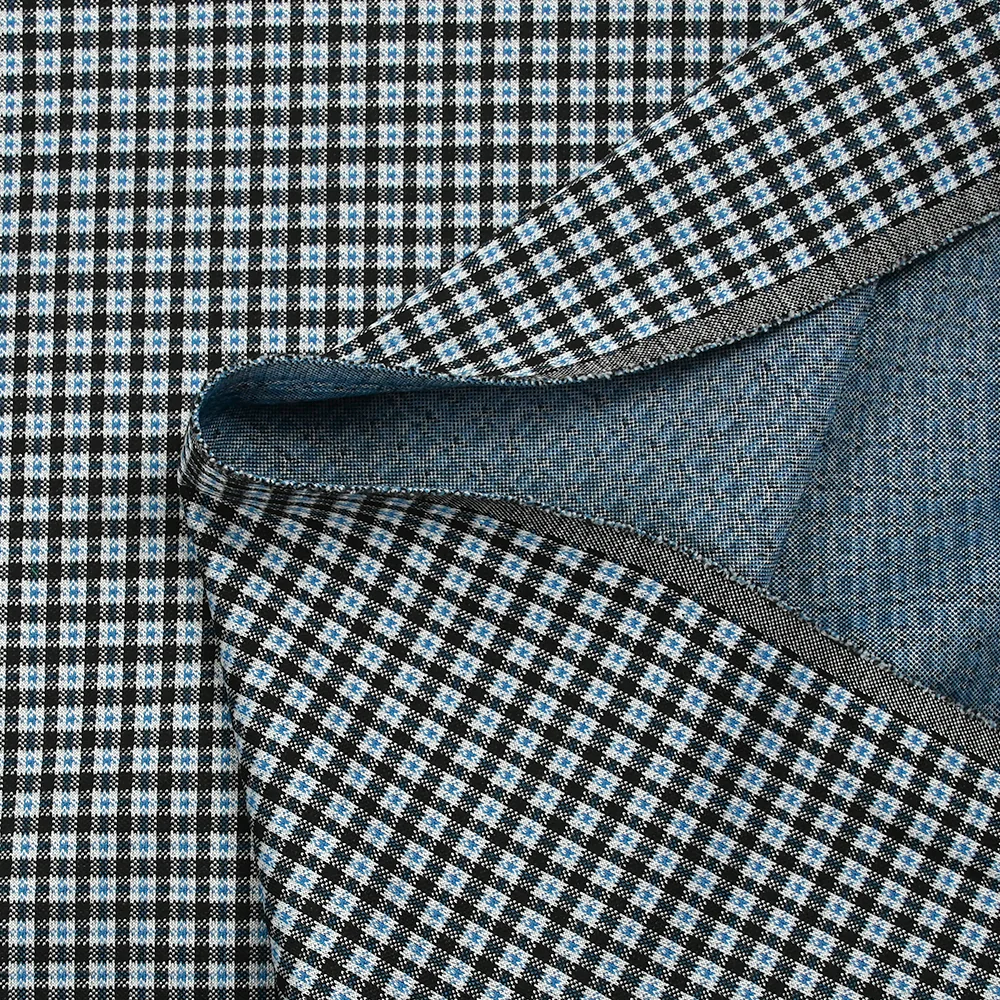 Maille Milano à carreaux bleu et noir fond blanc - Image 5