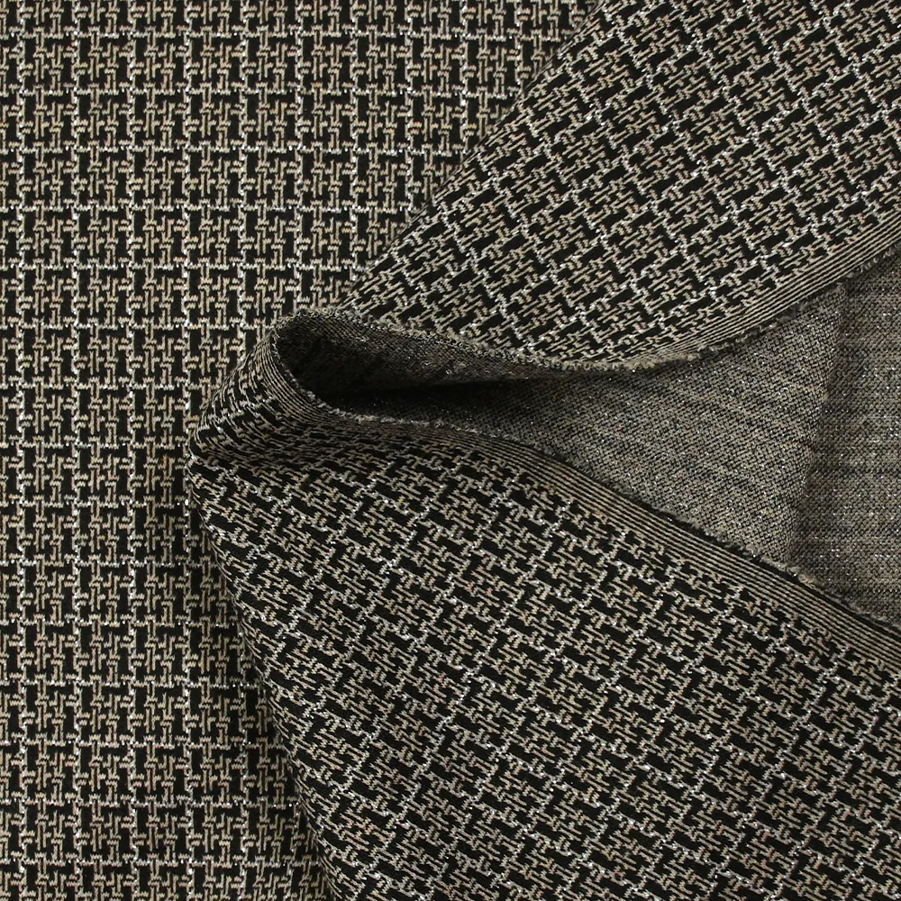 Maille Milano polyester Lurex chemin croisé beige et noir - Image 6