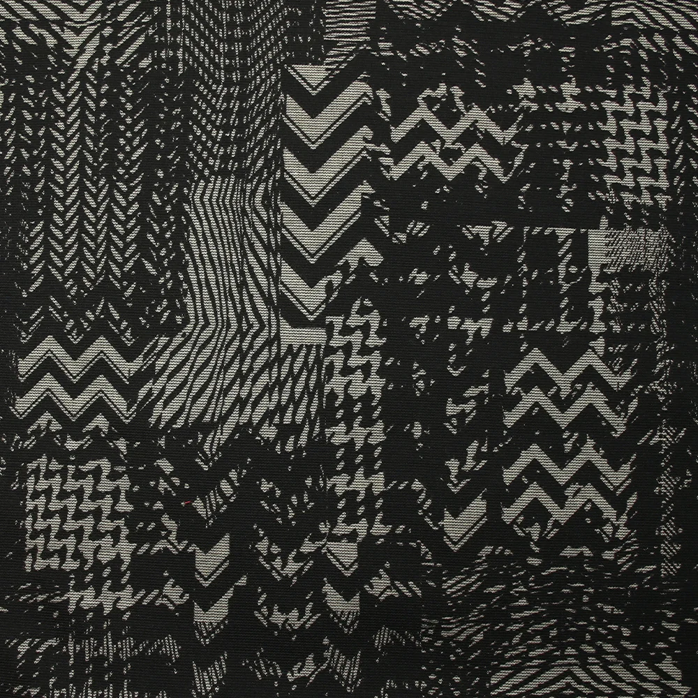 Maille Milano polyviscose chevrons patchwork gris fond noir