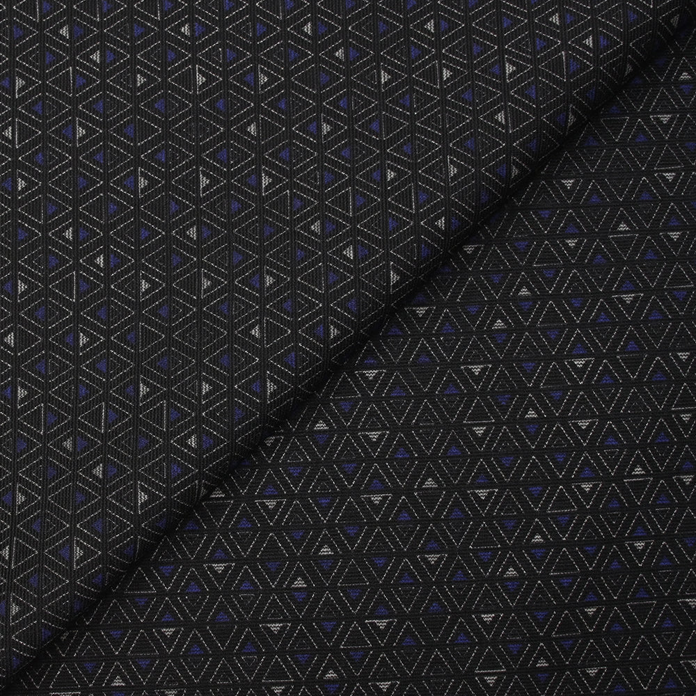 Maille Milano polyviscose triangle gris et indigo fond noir - Image 4