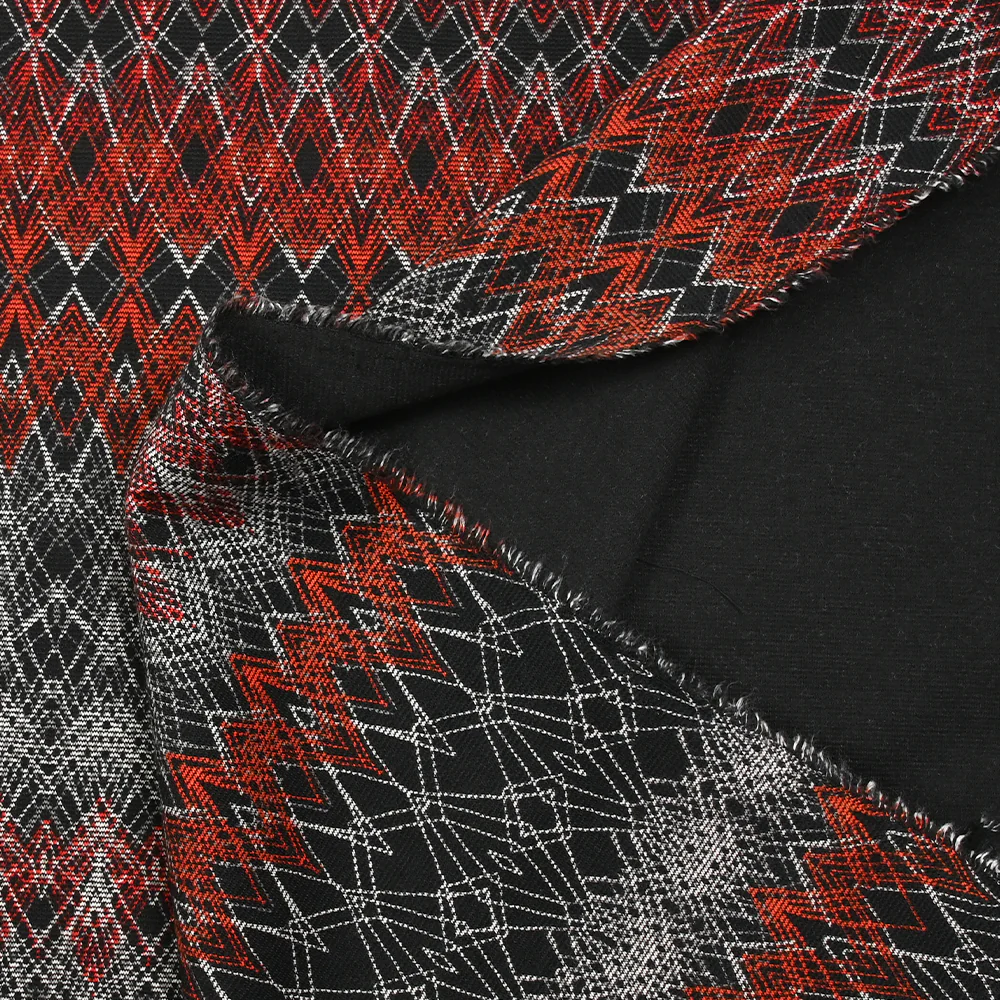 Maille Milano polyviscose vibration volcanique fond noir - Image 5