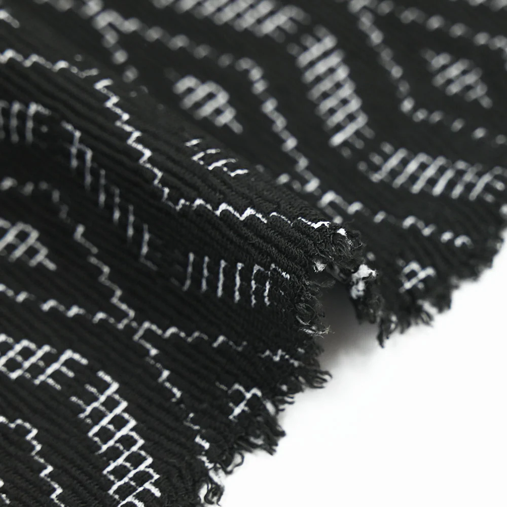 Maille polyester graphique blanche et noire - Image 5