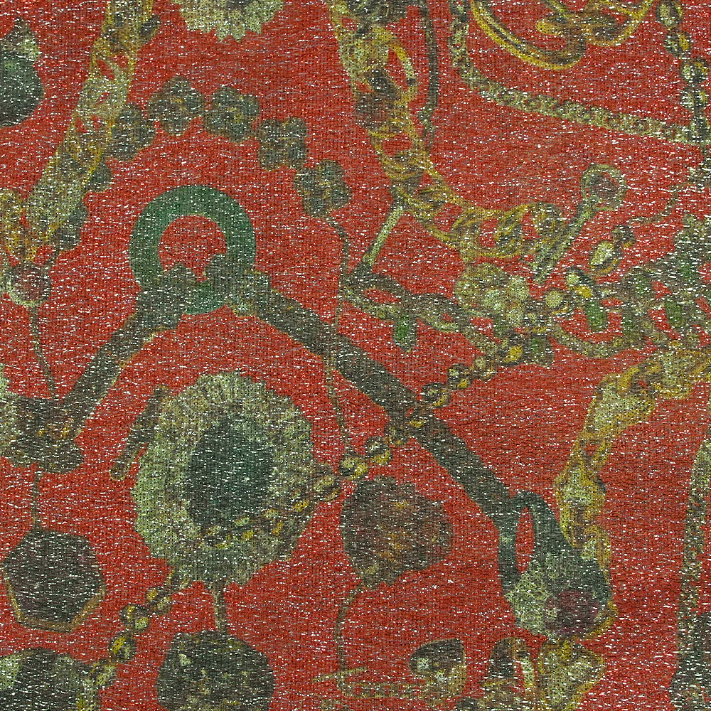 Maille polyester lamée bijoux et chaînes fond rouge - Image 4