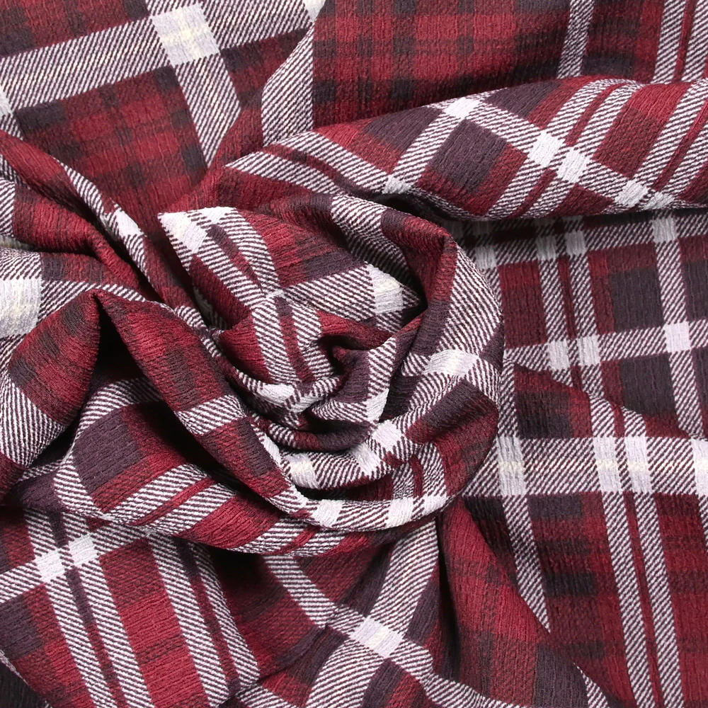 Maille texturée imprimée à carreaux bordeaux - Image 2