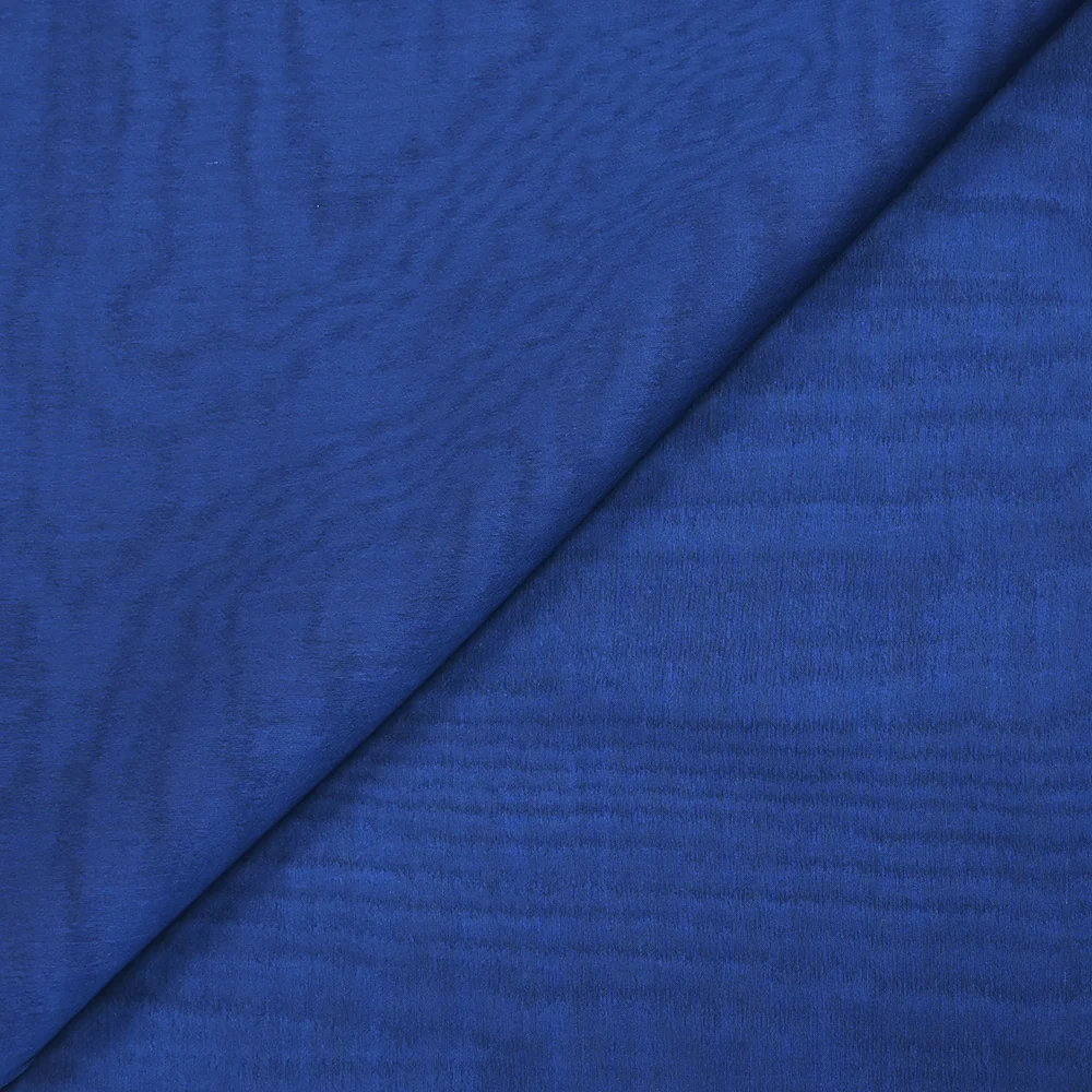Mousseline 100% soie unie bleu foncé changeant noir