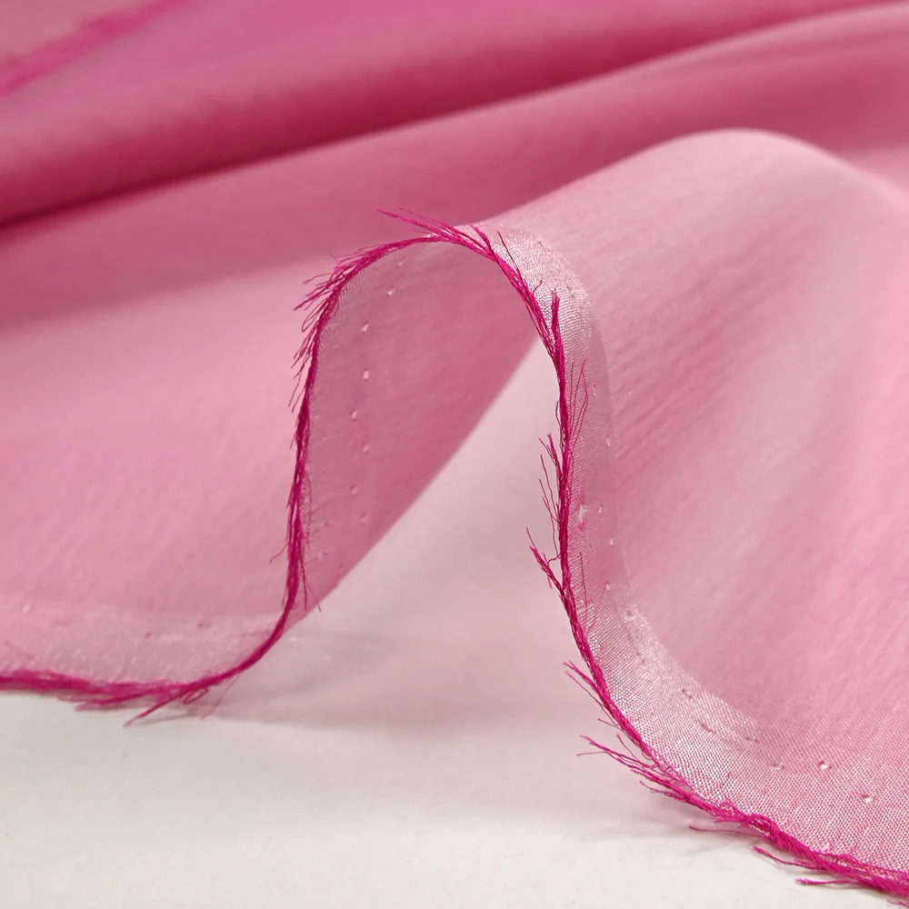 Mousseline 100% soie unie rose clair changeant fuchsia - Image 5