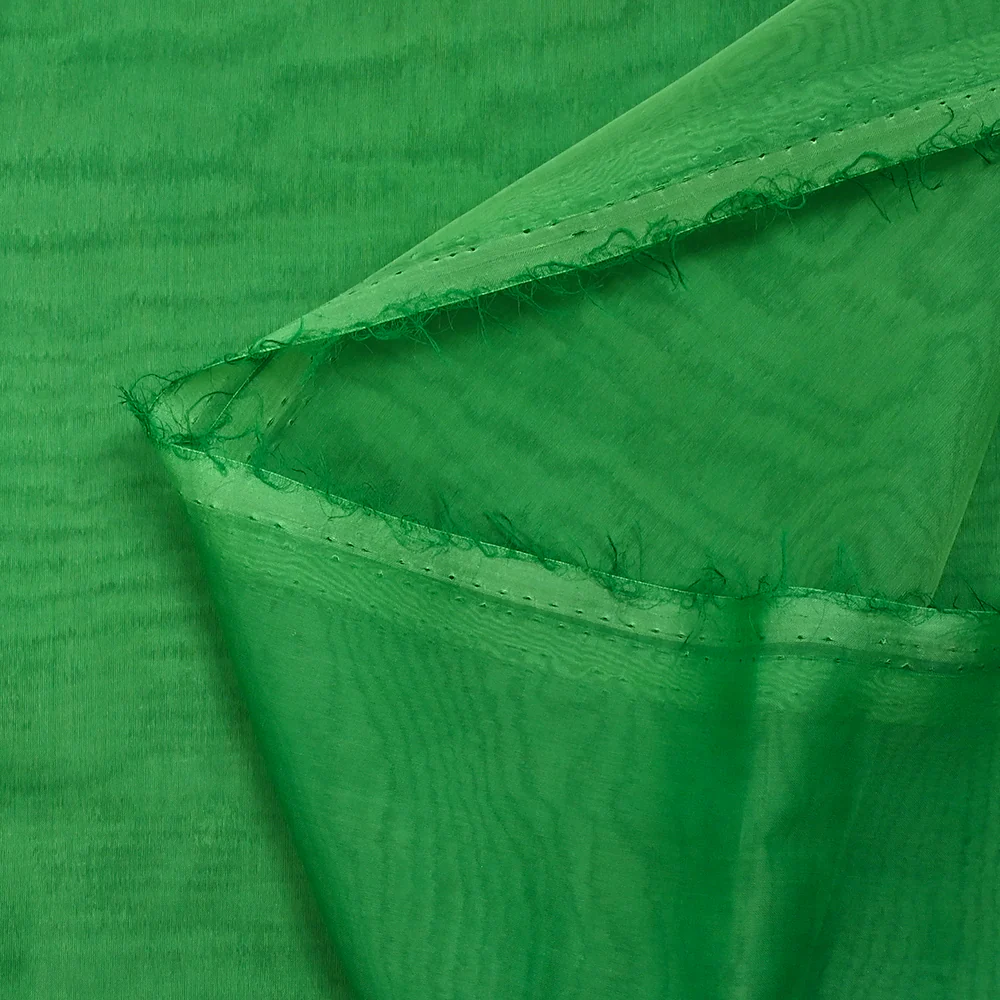 Mousseline 100% soie unie vert menthe changeant vert - Image 4