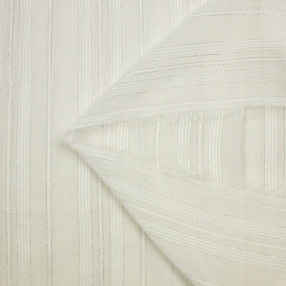 Mousseline crinkle rayure blanche et argent fond blanc - Image 3