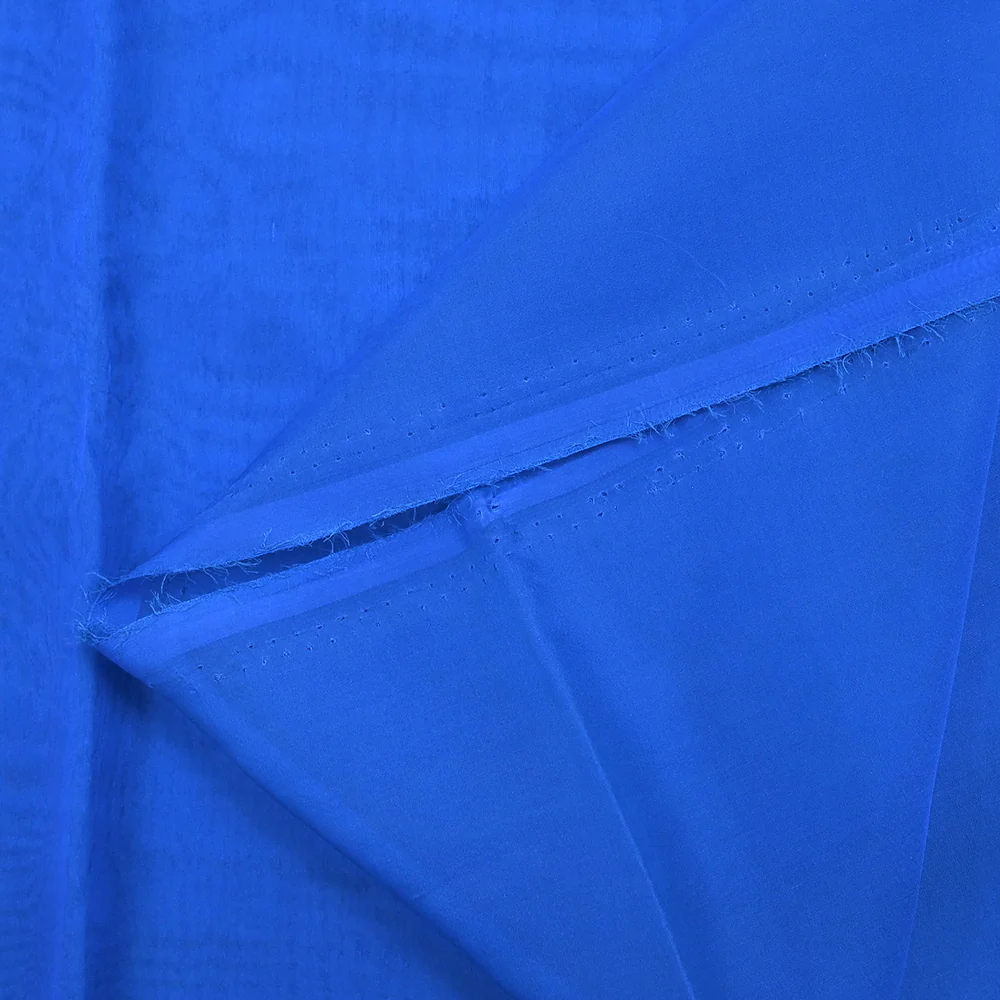 Mousseline de 100% soie unie bleu azur - Image 4