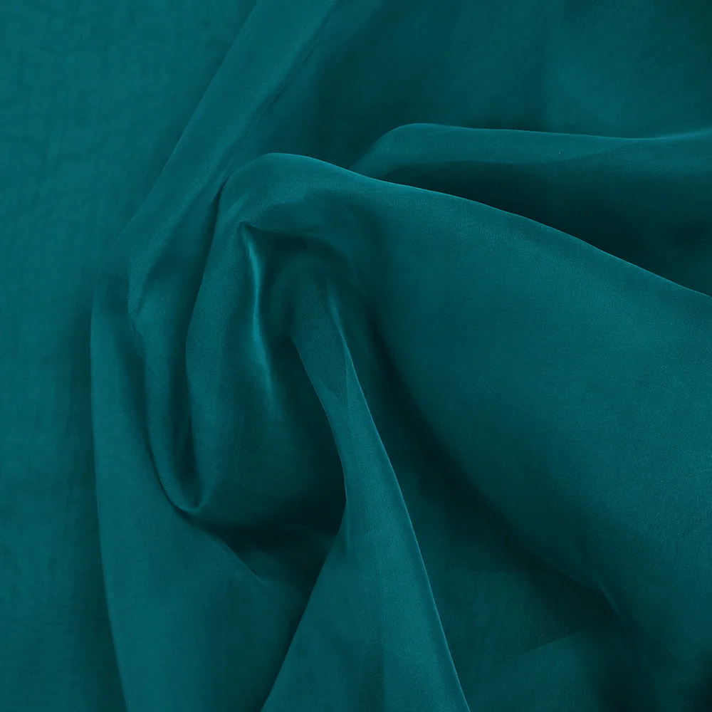 Mousseline de 100% soie unie bleu canard - Image 3