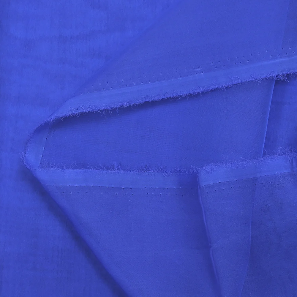 Mousseline de 100% soie unie bleu électrique - Image 3