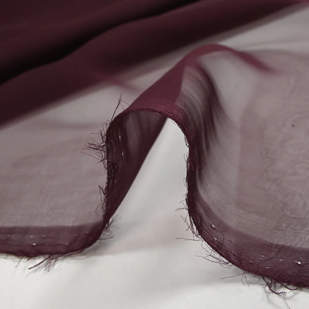 Mousseline de 100% soie unie lie de vin - Image 5