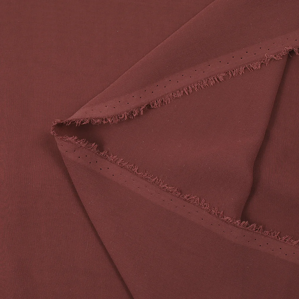 Mousseline de 100% soie unie rouge amarante - Image 5