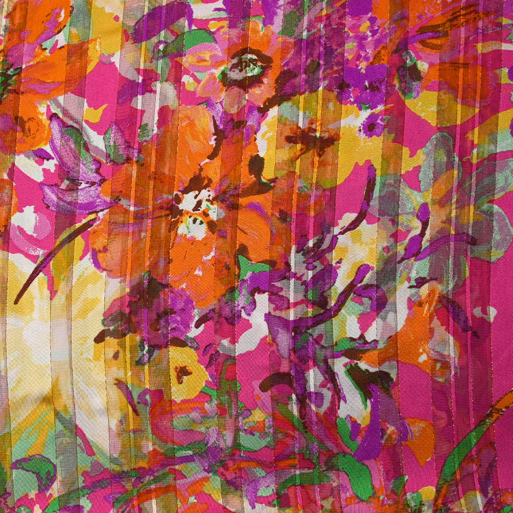 Mousseline imprimée bande satin fleurs en folie fond fuchsia
